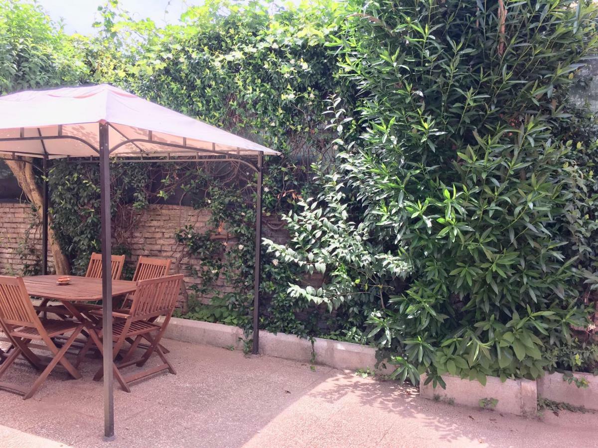 Appia Park Apartament 10 Min Dal Colosseo Rome Exterior photo