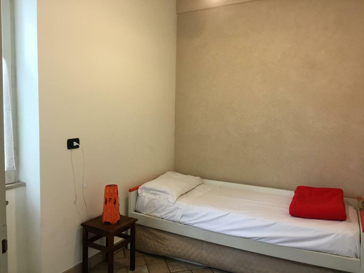 Appia Park Apartament 10 Min Dal Colosseo Rome Exterior photo